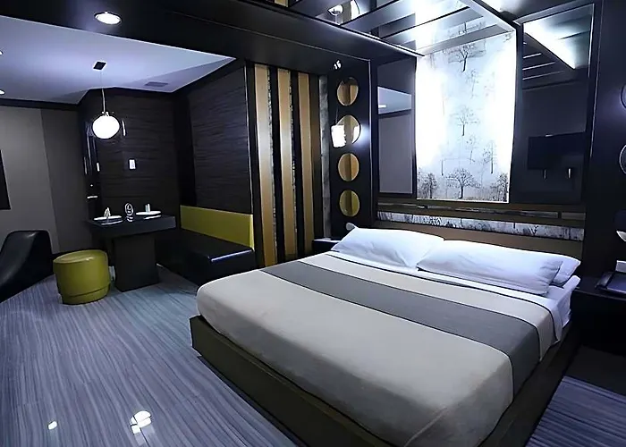 Victoria Court Canley - Pasig Hotel 3*
