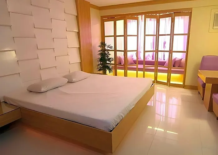 Victoria Court Canley - Pasig Hotel 3*