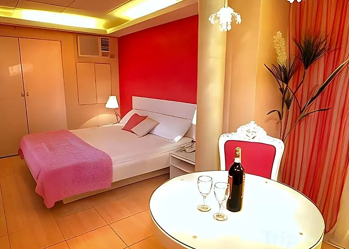 Victoria Court Canley - Pasig 3*