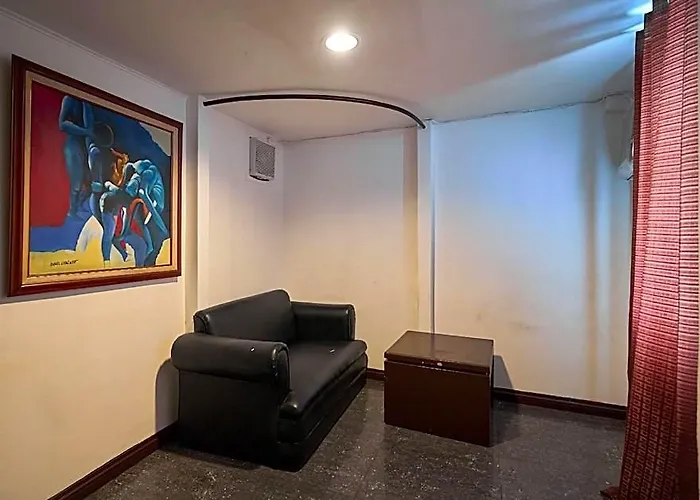 Victoria Court Canley - Pasig Hotel 3*